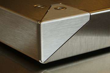 精密钣金折弯弯曲工艺中的决定因素有哪些?-中山首页 | 尊龙集团官方官网-尊龙(中国)一站式服务官方网站