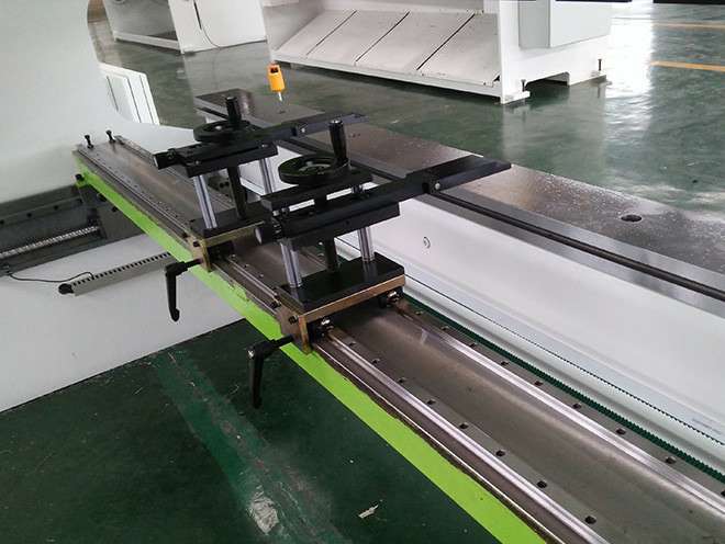 介绍钣金加工数控折弯机技巧-首页 | 尊龙集团官方官网-尊龙(中国)一站式服务官方网站