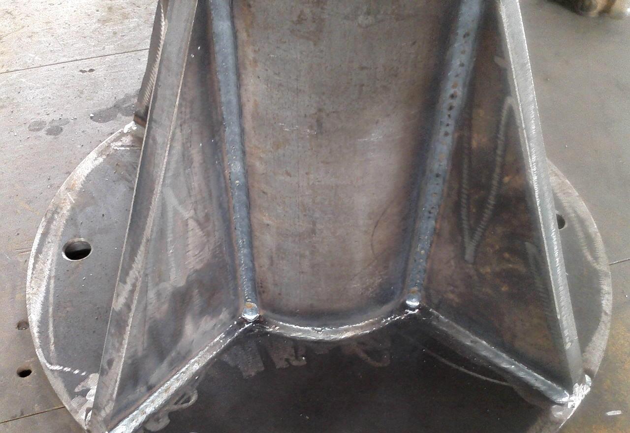 钣金加工零件连接的方式有哪些？-首页 | 尊龙集团官方官网-尊龙(中国)一站式服务官方网站